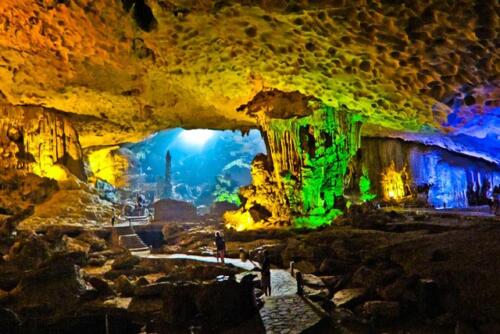 Surprise Cave 2- Ha Long Bay